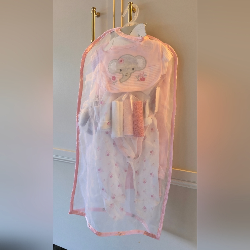 Adorable Elephant Baby Outfit Set with Bib For Newborn